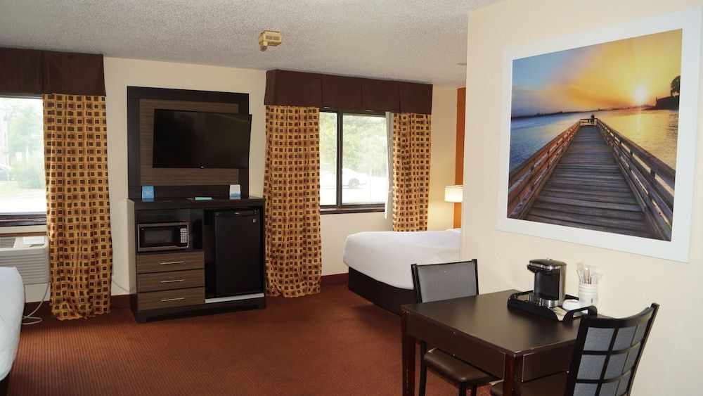 Standard Room, 2 Queen Beds, Accessible, Non Smoking
