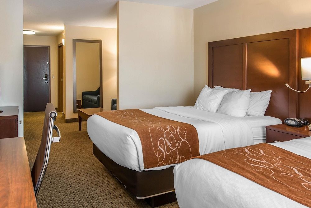 Suite, 2 Queen Beds, Non Smoking