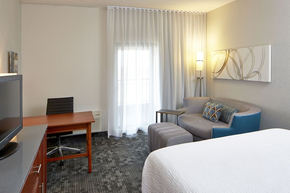 Room, 1 King Bed, Non Smoking