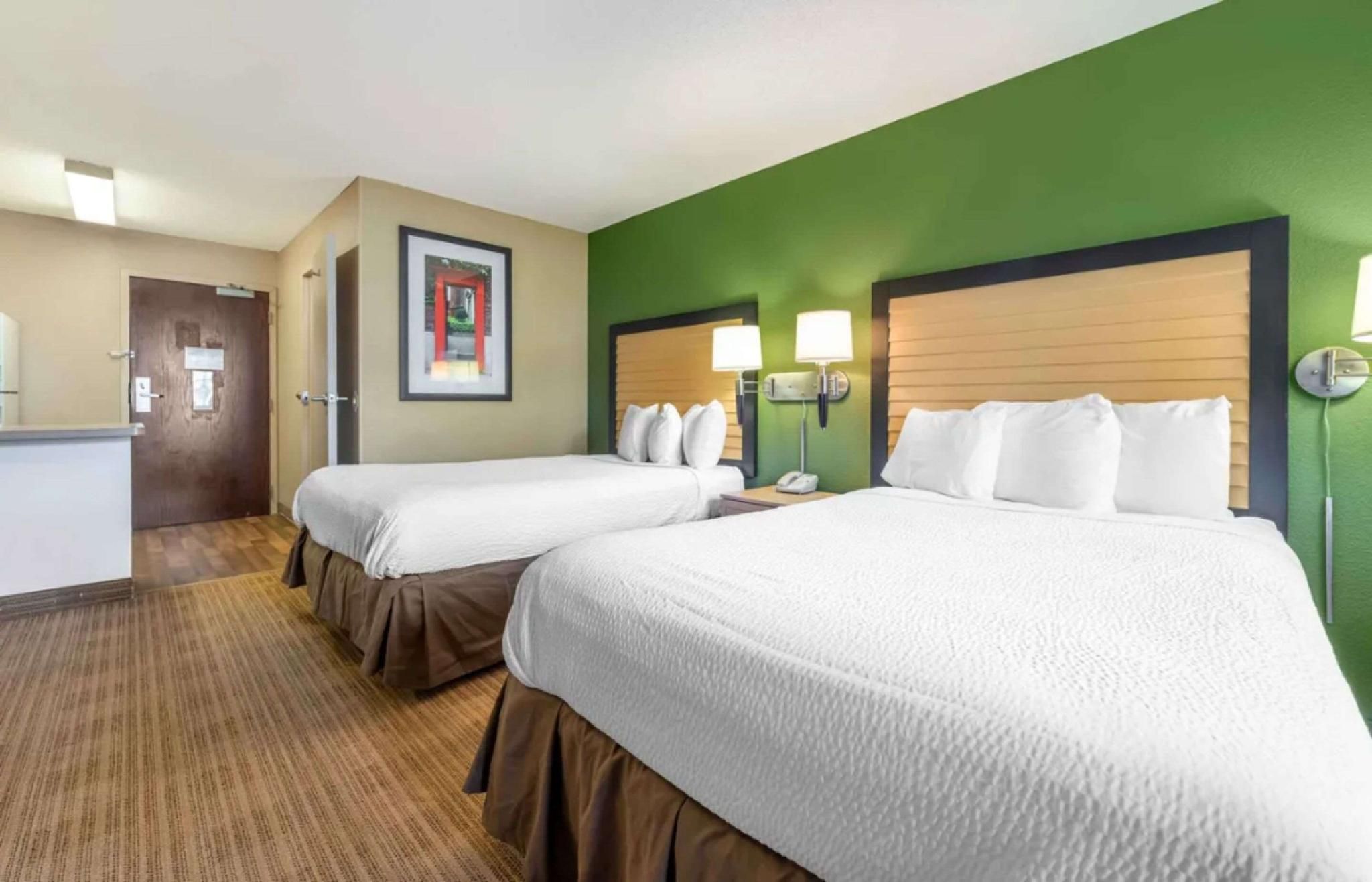 2 Queen Beds, Efficiency, Suite, Nonsmoking, Accessible