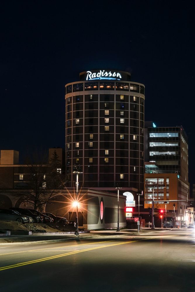 Radisson Hotel Duluth - Harborview