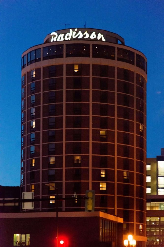 Radisson Hotel Duluth - Harborview