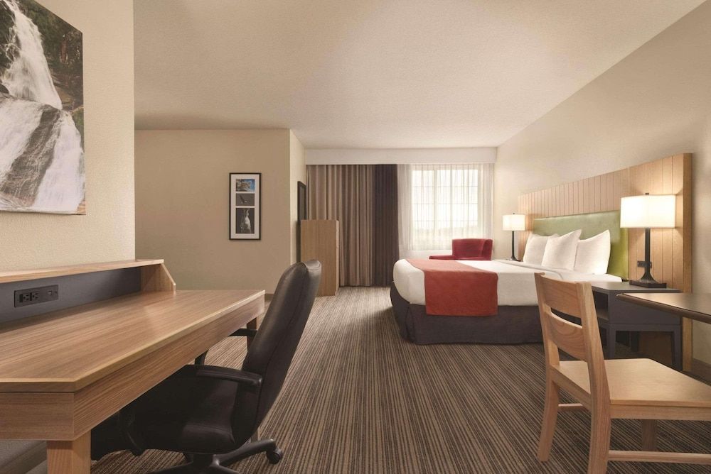 Premium Studio Suite, 1 King Bed, Non Smoking