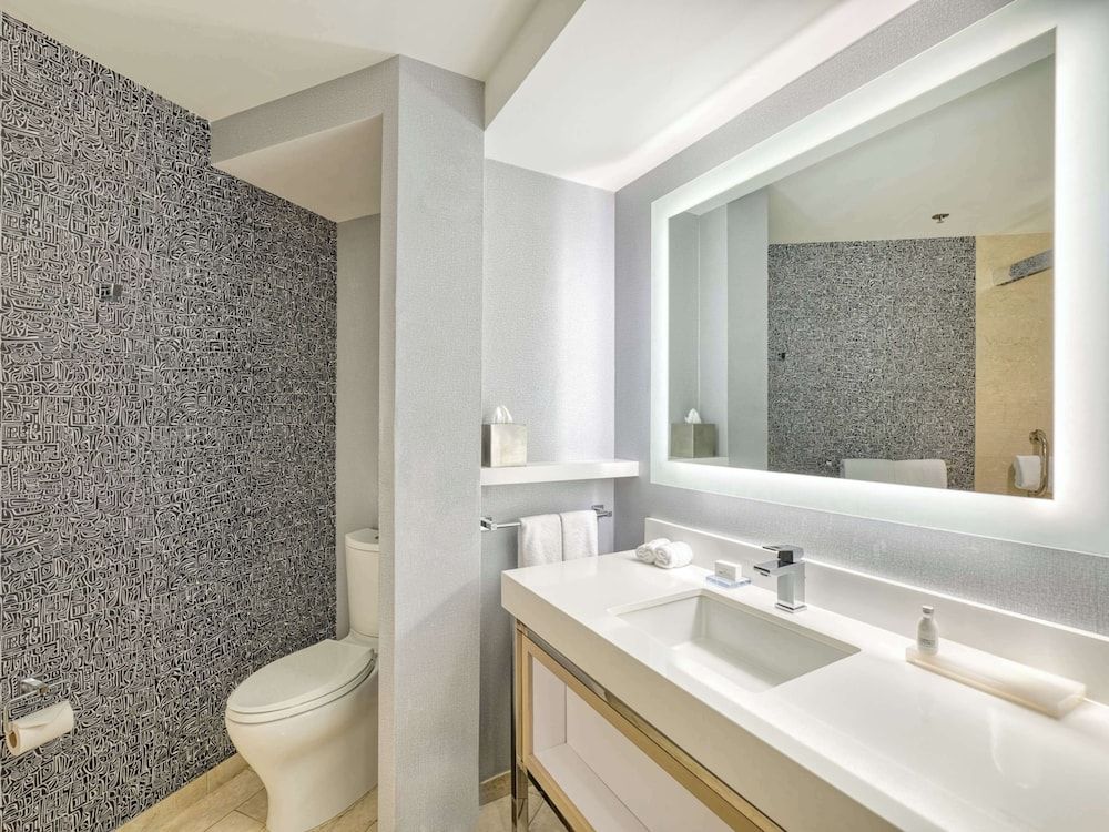 The Royal Sonesta Minneapolis Downtown Room, 2 Queen Beds (Preferred) 5