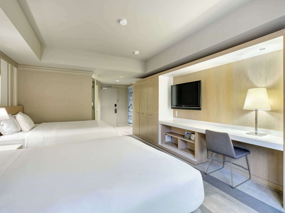 The Royal Sonesta Minneapolis Downtown Room, 2 Queen Beds (Preferred) 3