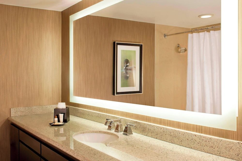 Room, 2 Double Beds (Hearing Accessible)