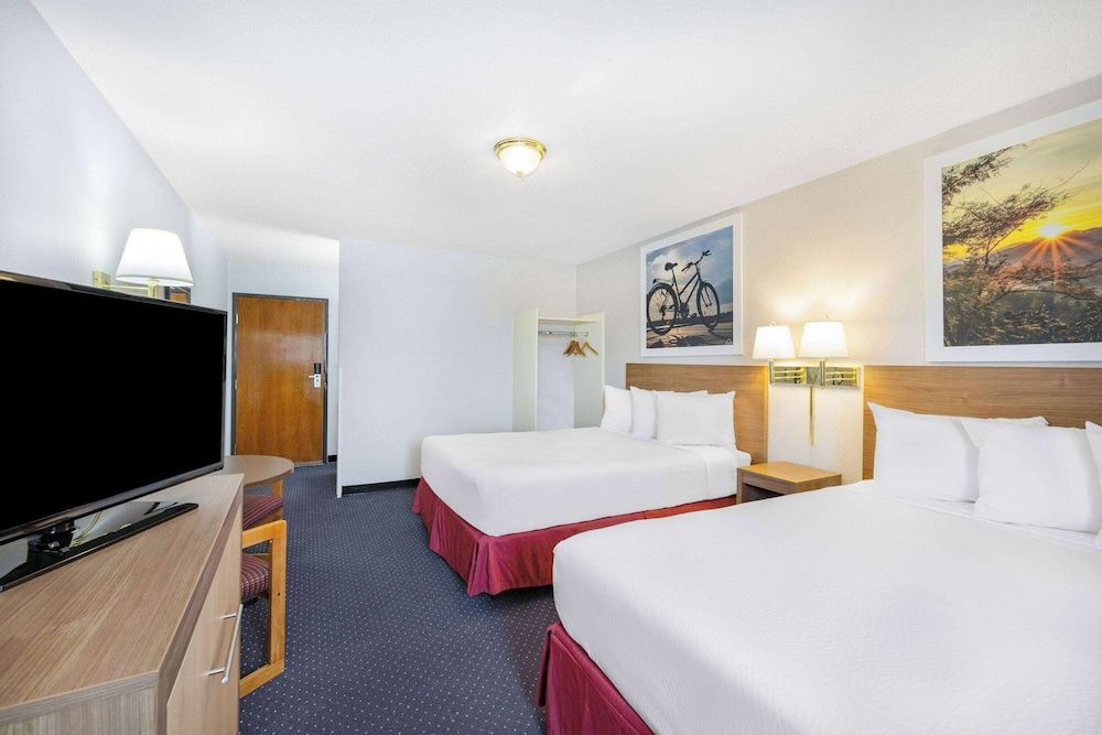 Standard Room, 2 Queen Beds