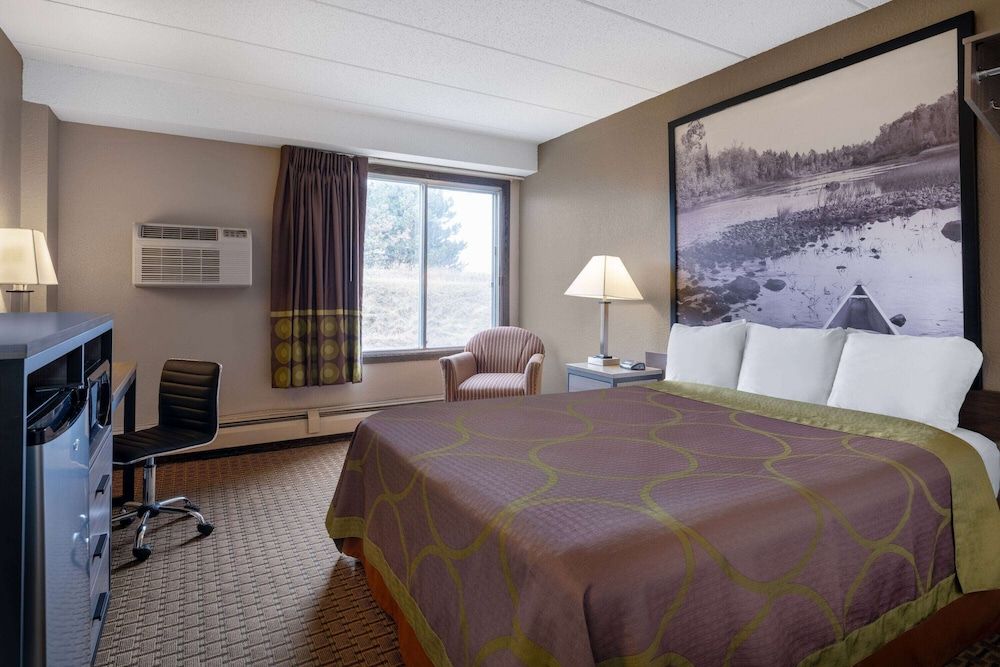 Deluxe Room, 1 Queen Bed, Non Smoking