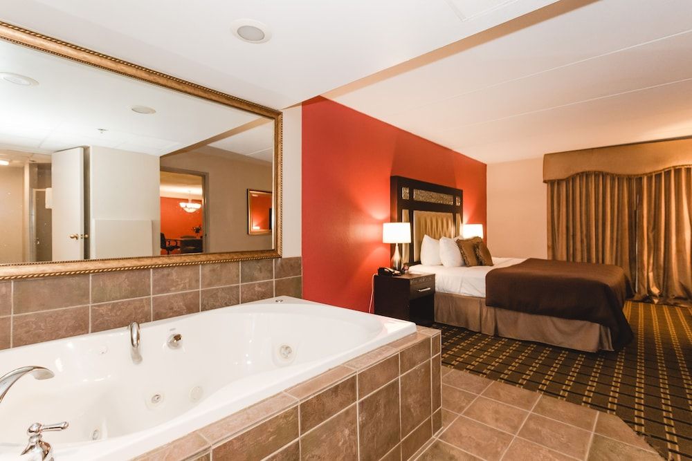 Suite, 1 King Bed, Non Smoking, Hot Tub