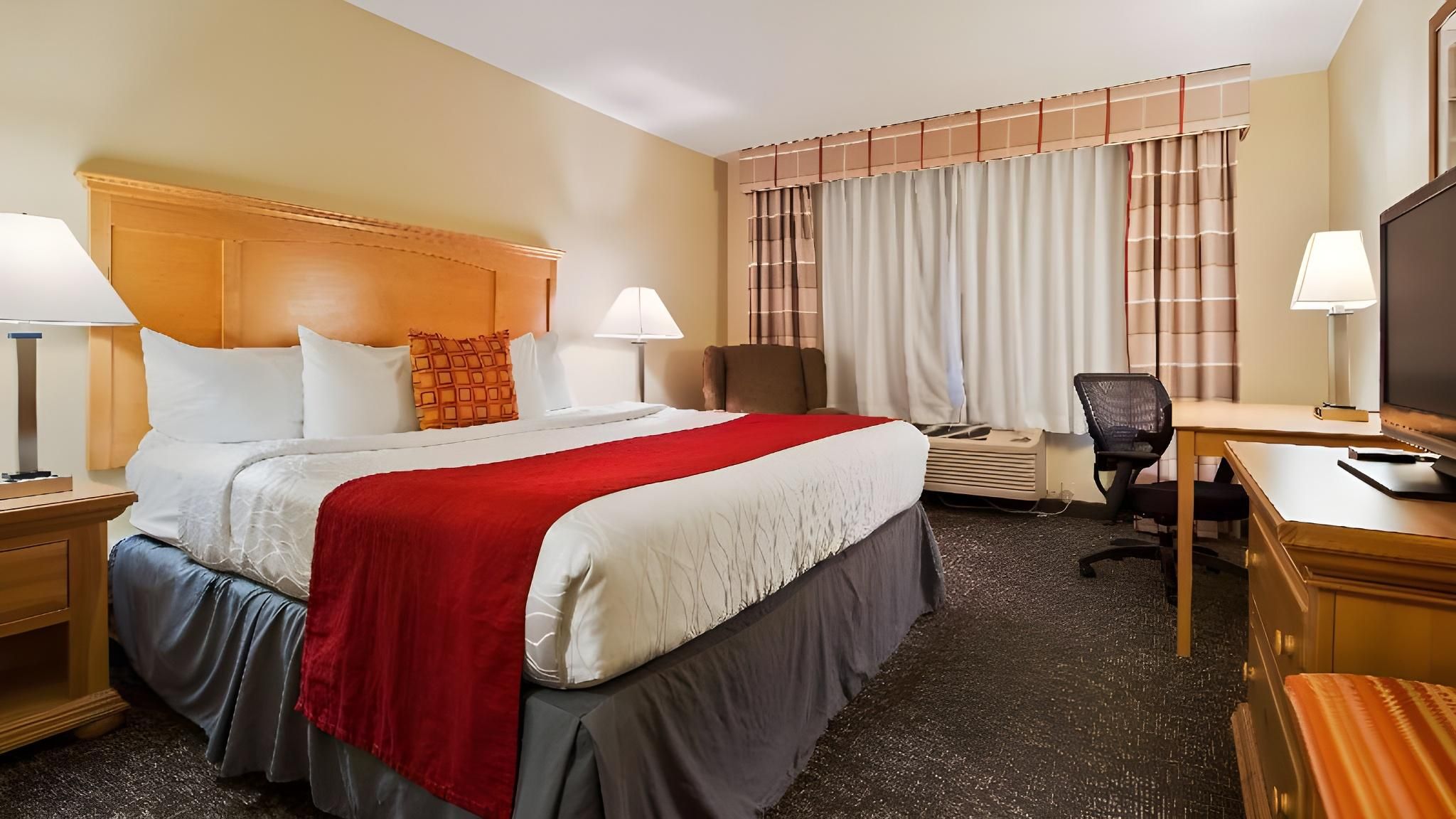 1 Queen Bed, Nonsmoking, Accessible