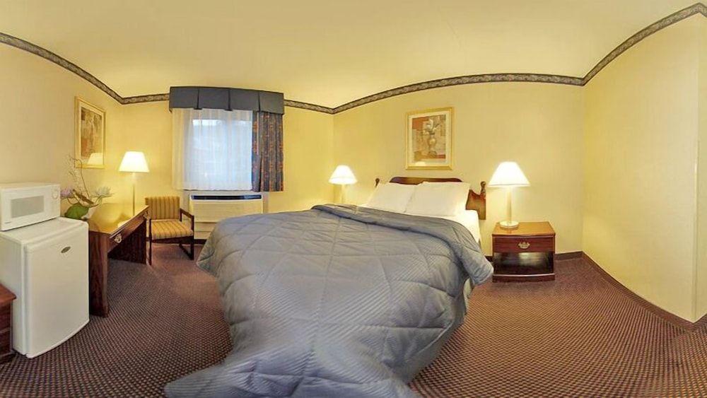 Standard Room, 1 Queen Bed, Non Smoking