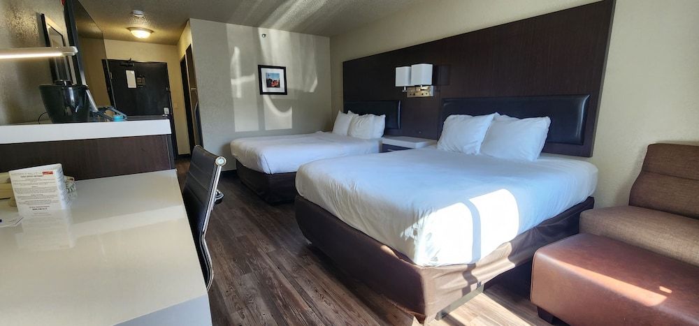 Comfort Inn & Suites Shakopee Downtown Area Room, 2 Queen Beds, Accessible, Non Smoking