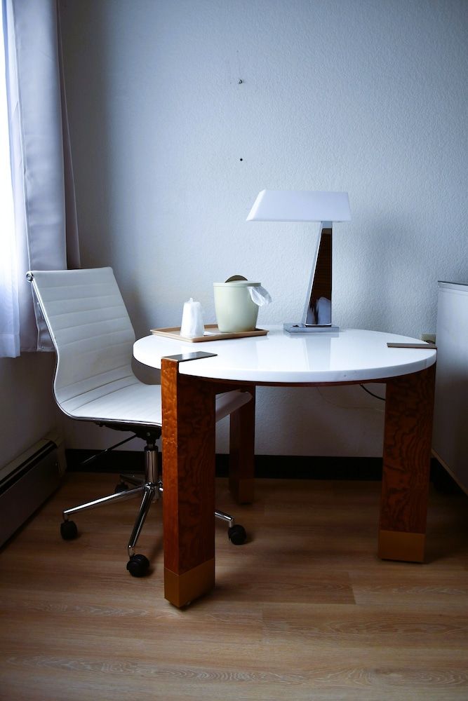 American Motel Standard Room, 1 Queen Bed 7