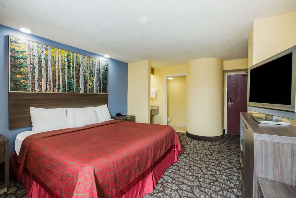 Standard Room, 1 King Bed