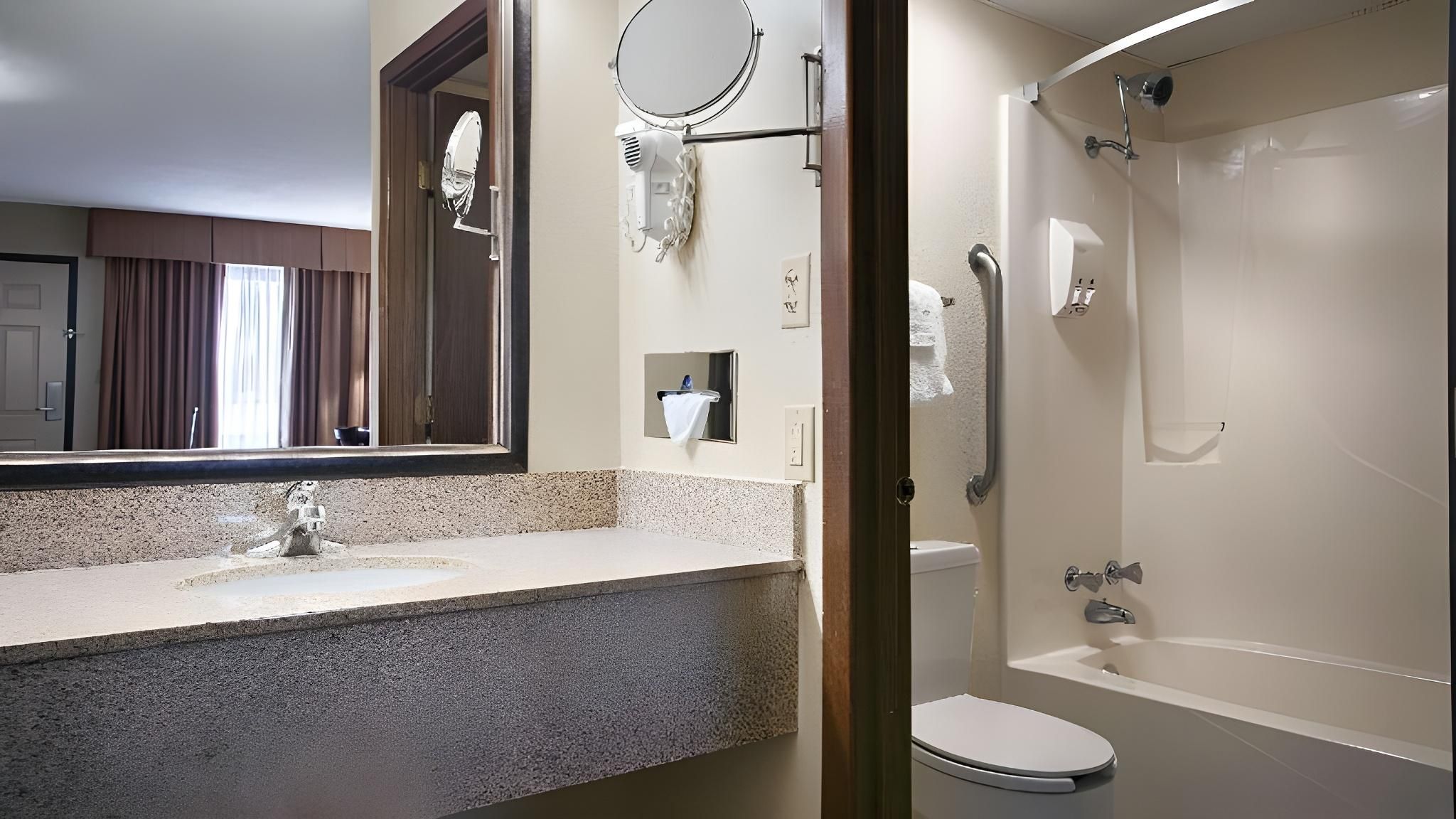 2 queen beds, nonsmoking