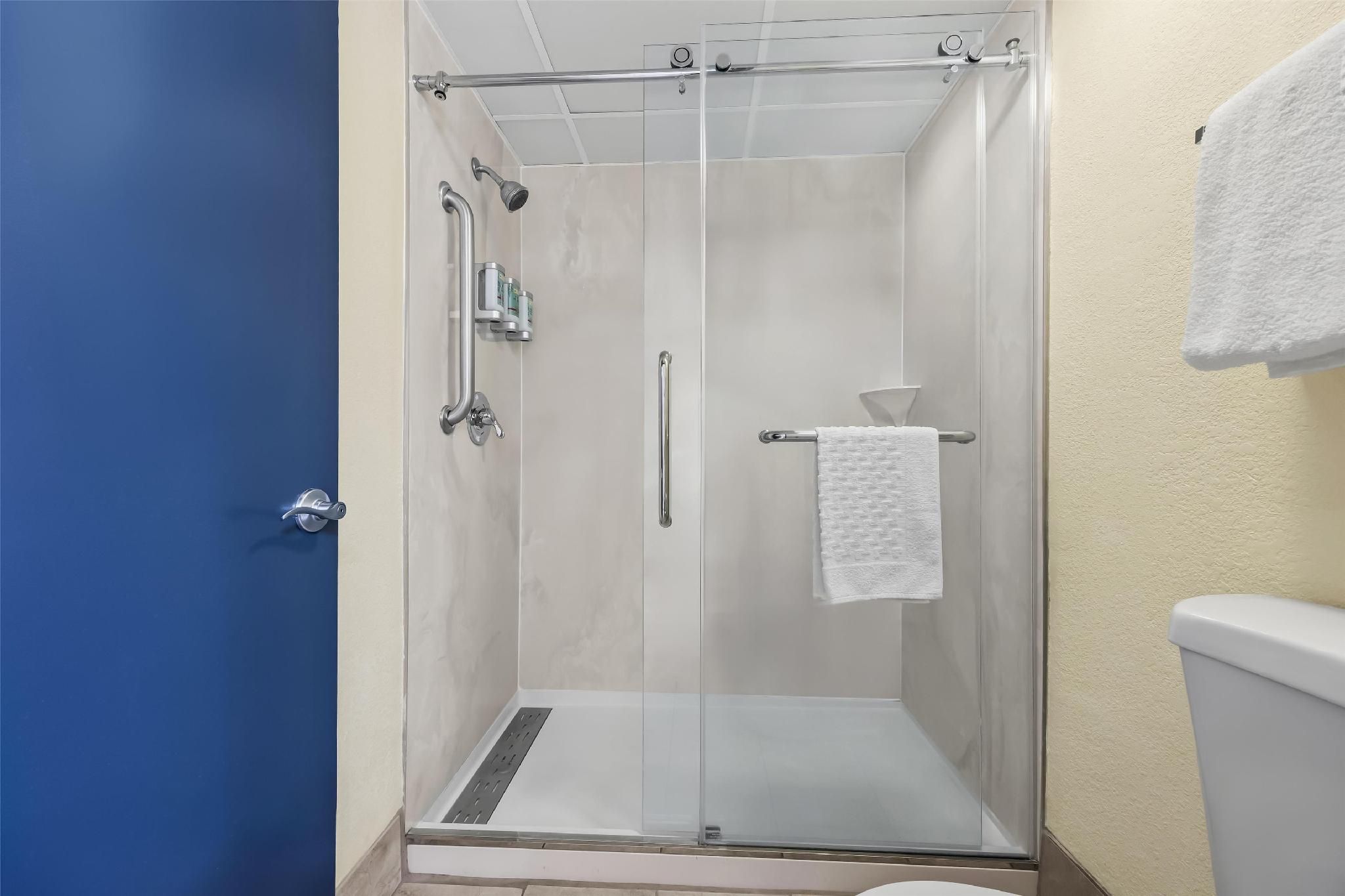 2 Double Beds, Non-Smoking, Pet Friendly Room, Work Desk, Lounge Chair, Microwave And Refrigerator,