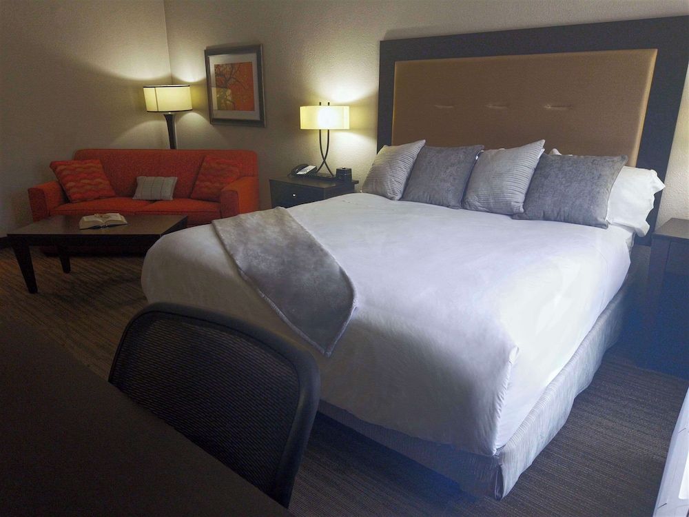 Branson Hillside Hotel