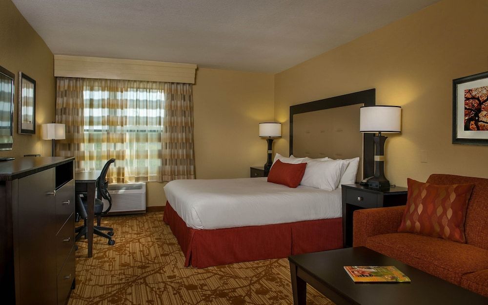 Branson Hillside Hotel Standard Room, 1 King Bed, Non Smoking