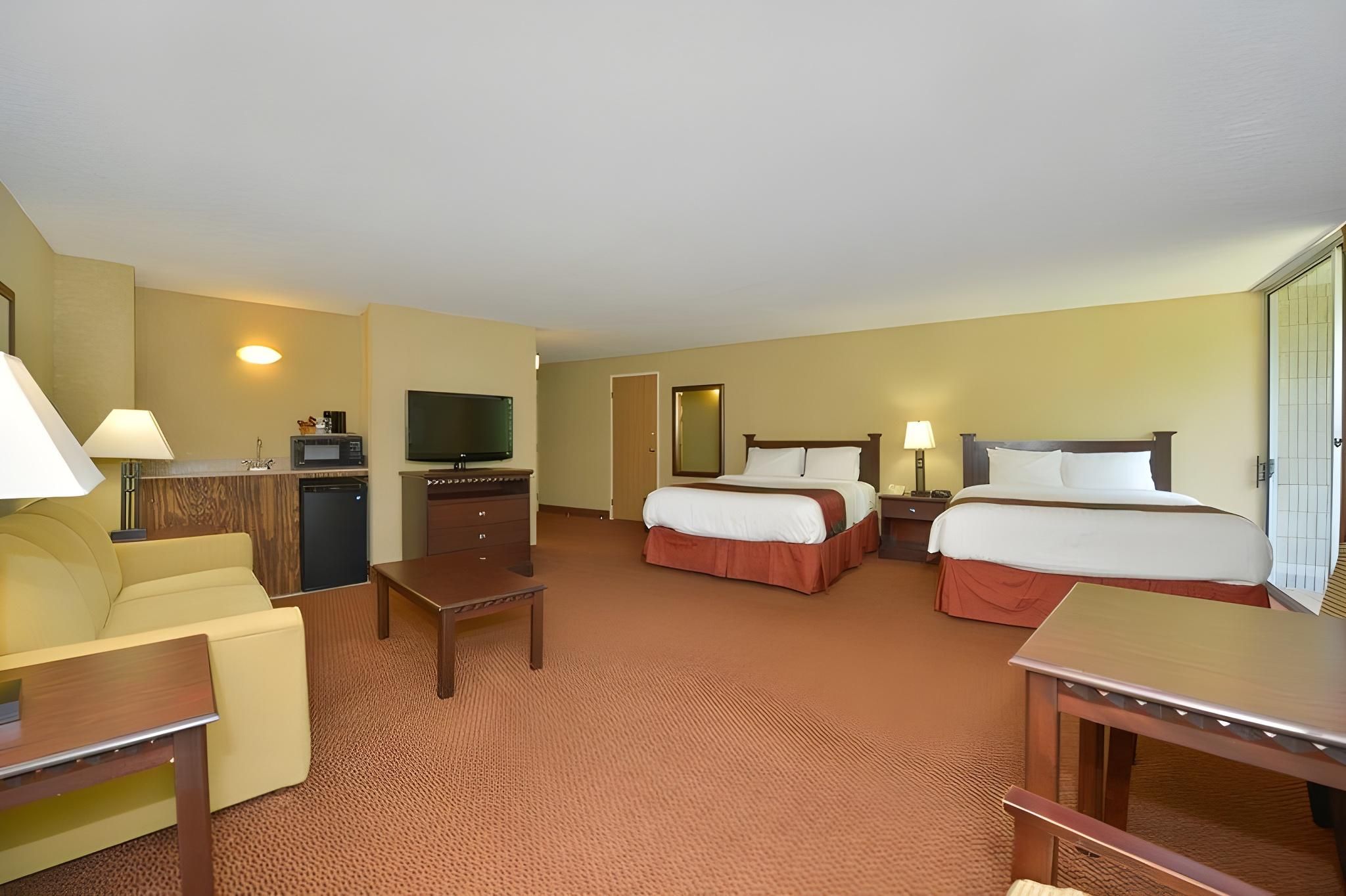 Suite - 1 King Bed, Nonsmoking, Larger Room, Sofabed, Jetted Tub