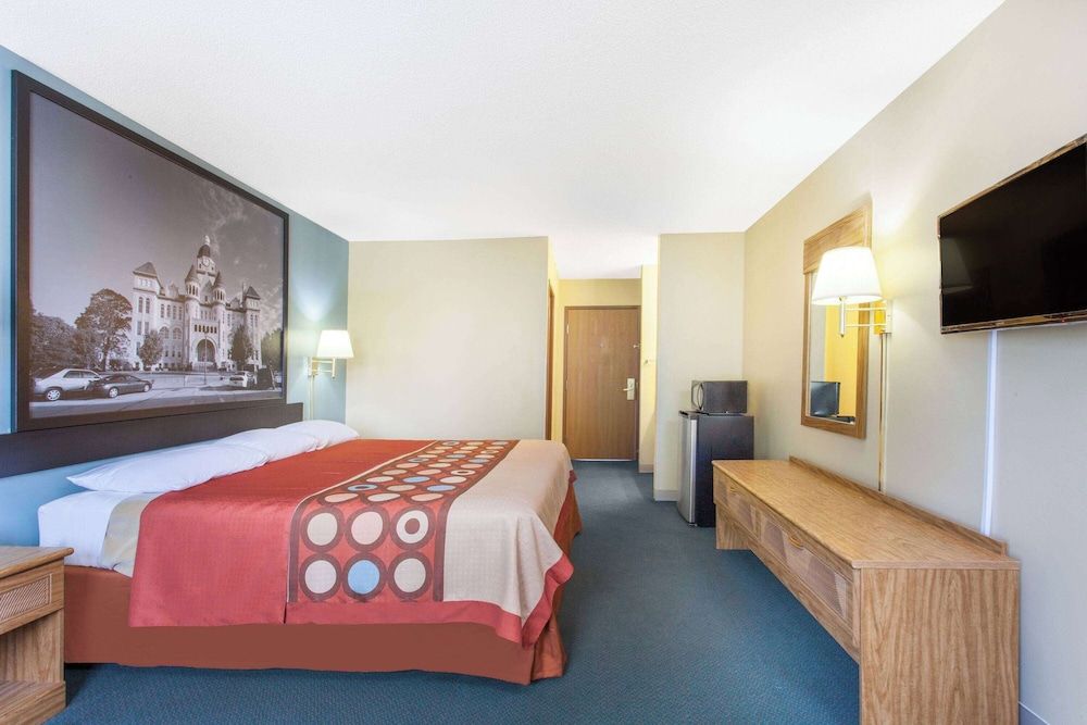 Standard Room, 1 King Bed, Non Smoking