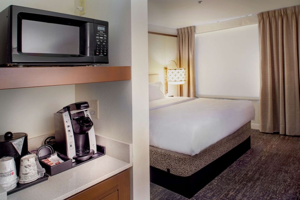 Junior Suite, One King Bed, Non-Smoking
