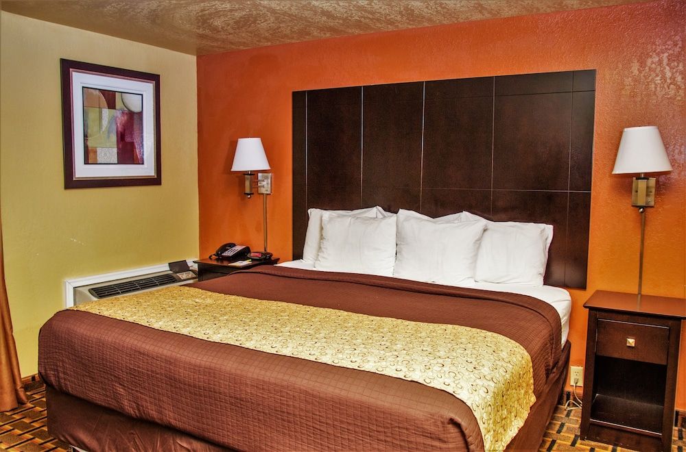 Standard Room, 2 Queen Beds, Non Smoking