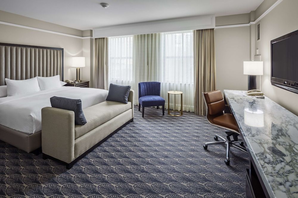Standard Room, 1 King Bed