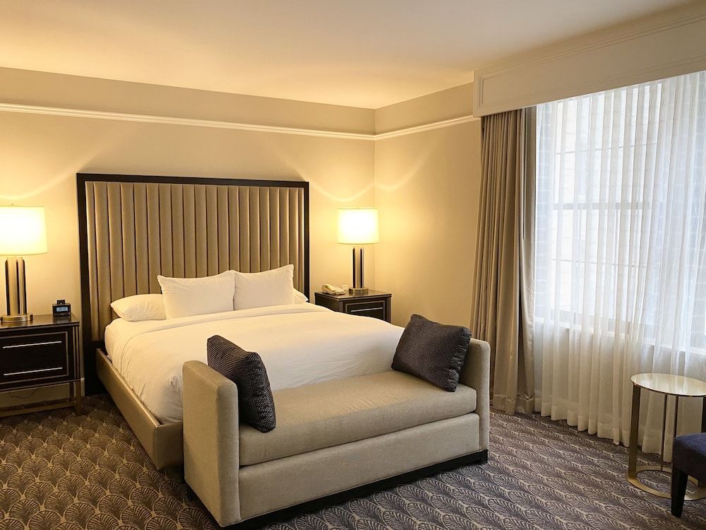 Standard Room, 1 King Bed