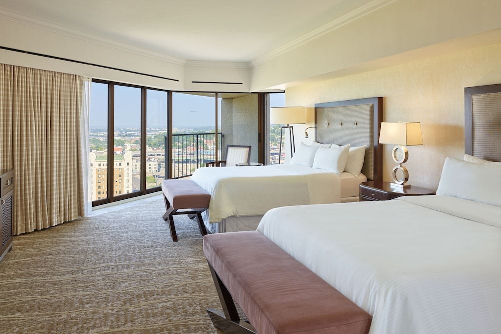 Club Suite, 1 Double Bed, Non Smoking, City View (View)
