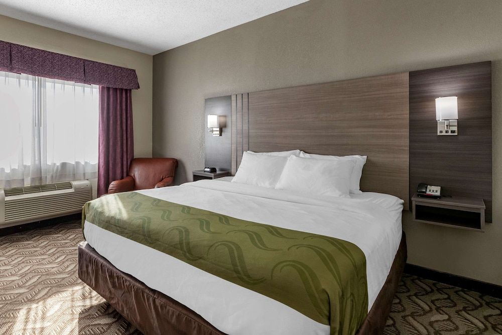 Standard Room, 1 King Bed, Non Smoking