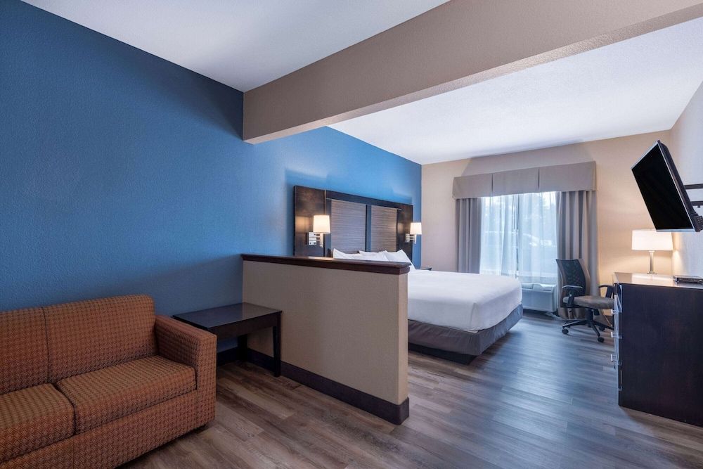 Studio Suite, 1 King Bed, Non Smoking