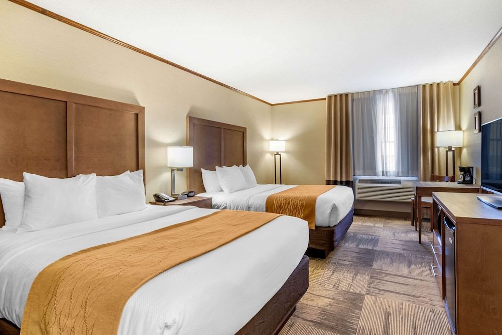Standard Room, 2 Queen Beds, Non Smoking