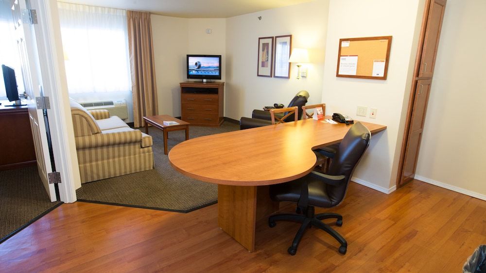 Suite, 1 Bedroom, Kitchen (Living Area)