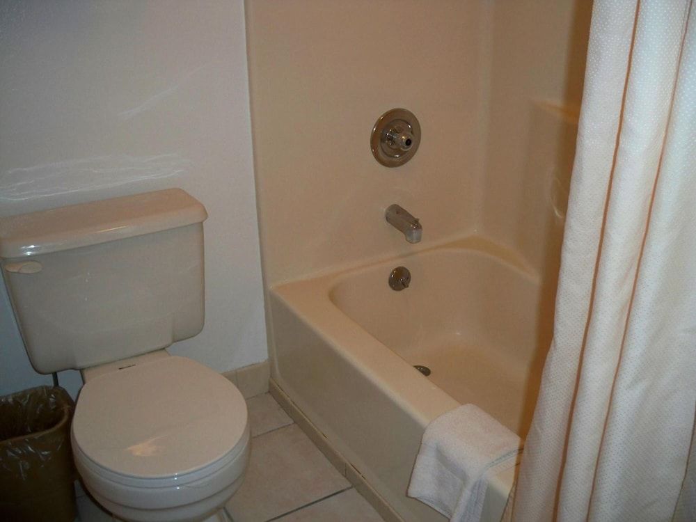 Economy Inn Wentzville Room, 2 Double Beds, Non Smoking 2