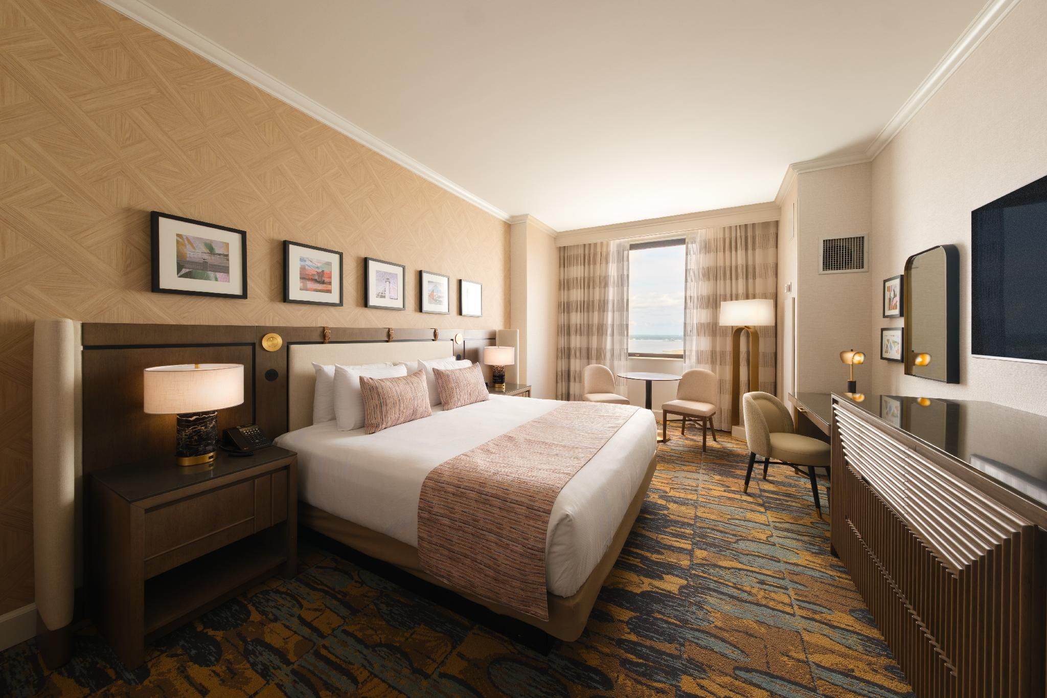 IP Casino Resort Spa - Biloxi Premium View King Smoking 2