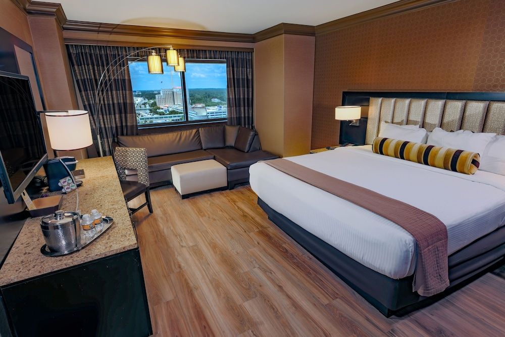 Golden Nugget Biloxi Luxury Room, 1 King Bed, Non Smoking
