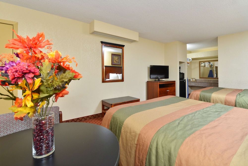 Americas Best Value Inn Brookhaven Room, 2 Queen Beds