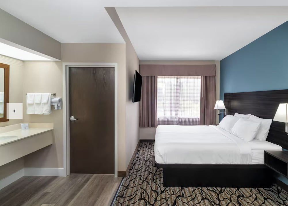 Studio Suite, 1 King Bed, Non Smoking