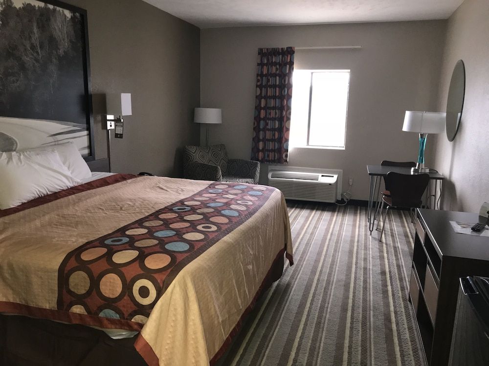 Studio Suite, 1 King Bed, Non Smoking