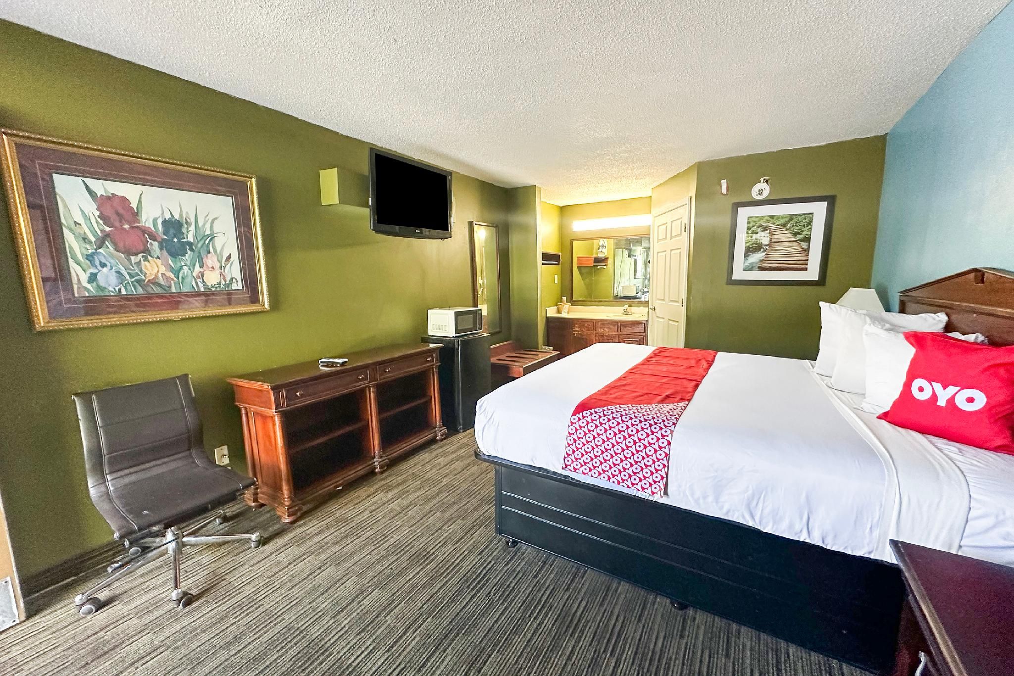 Bonita Lakes Inn by Capital O Meridian I20 King Bed Accessible Smoking 2