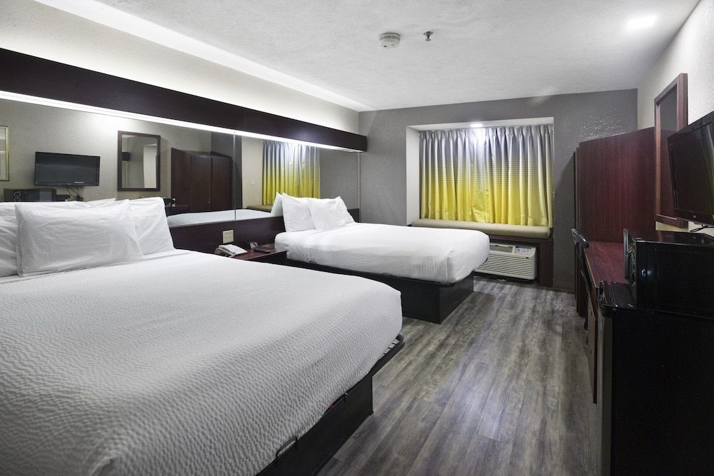Room, 2 Queen Beds, Accessible, Non Smoking (Mobility/Hearing Impaired)