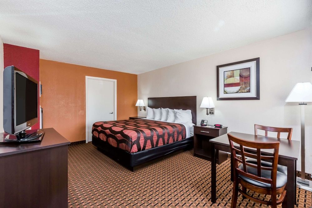 Standard Room, 1 King Bed, Accessible