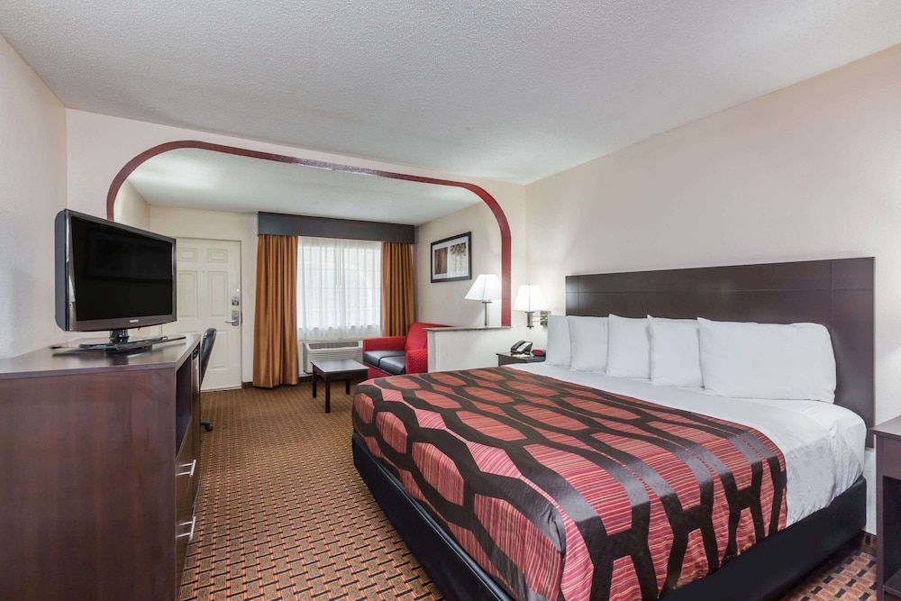Studio Suite, 1 King Bed, Non Smoking