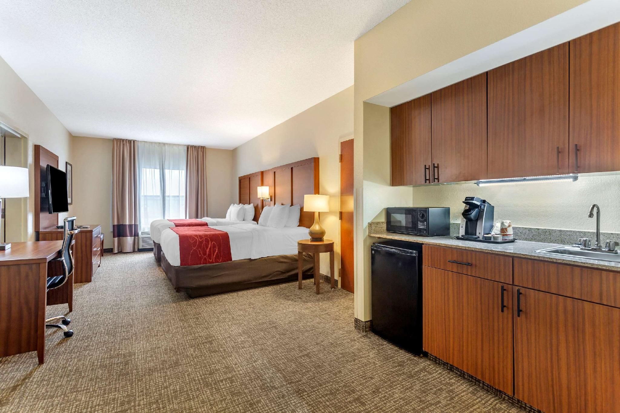 2 Queen Beds, Suite, Nonsmoking, Accessible