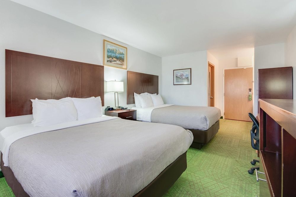 Standard Room, 2 Queen Beds, Non Smoking