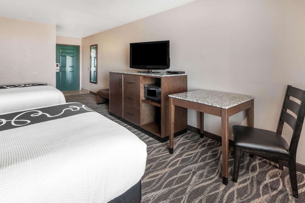 Room, 2 Queen Beds