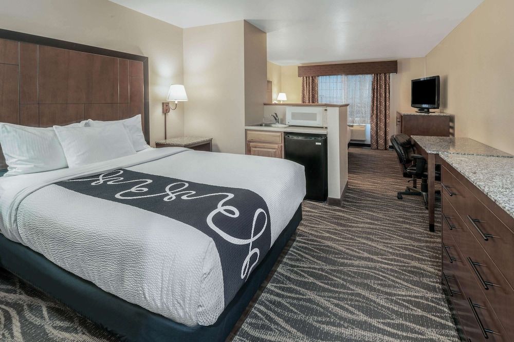 Room, Multiple Beds