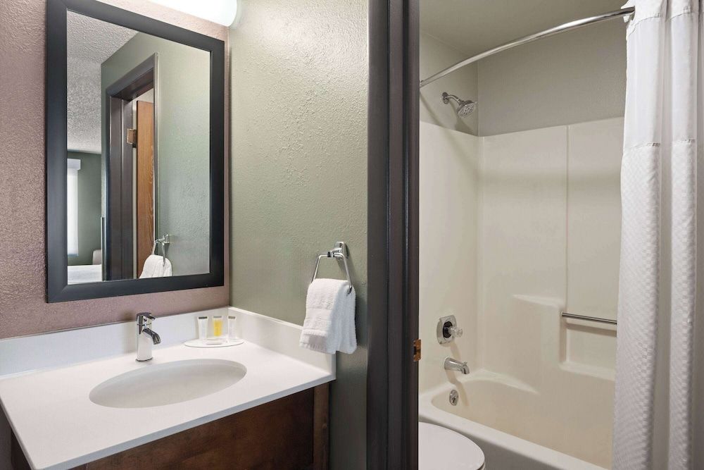 Room, 2 Queen Beds, Non Smoking (Efficiency)