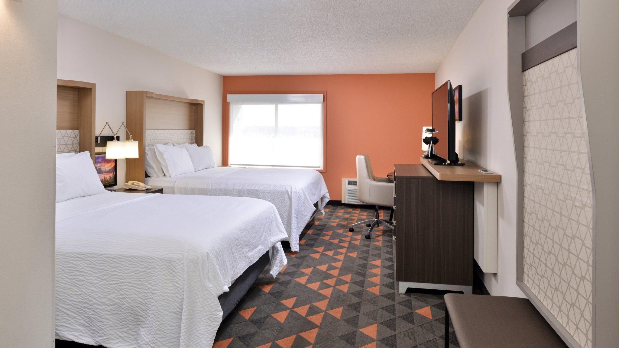 2 Queen Beds Standard Comm Access