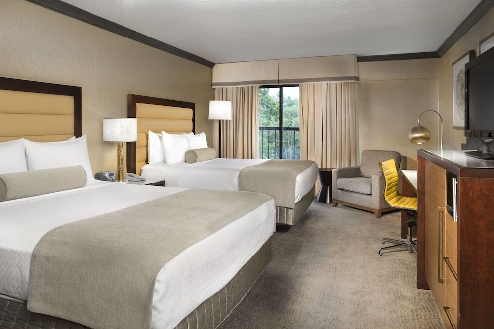 Standard Room, 2 Queen Beds, Pool Access